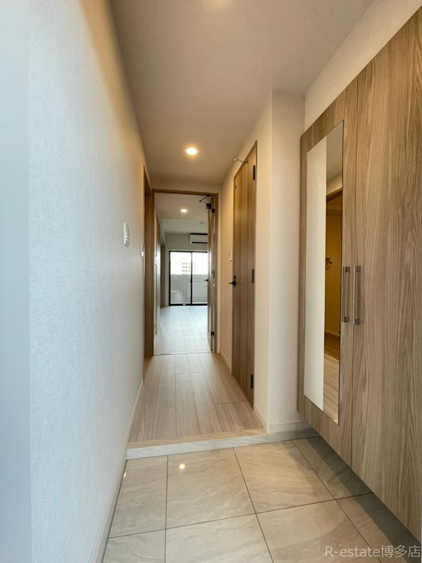 アクタス福岡県庁前グランネクスト 玄関