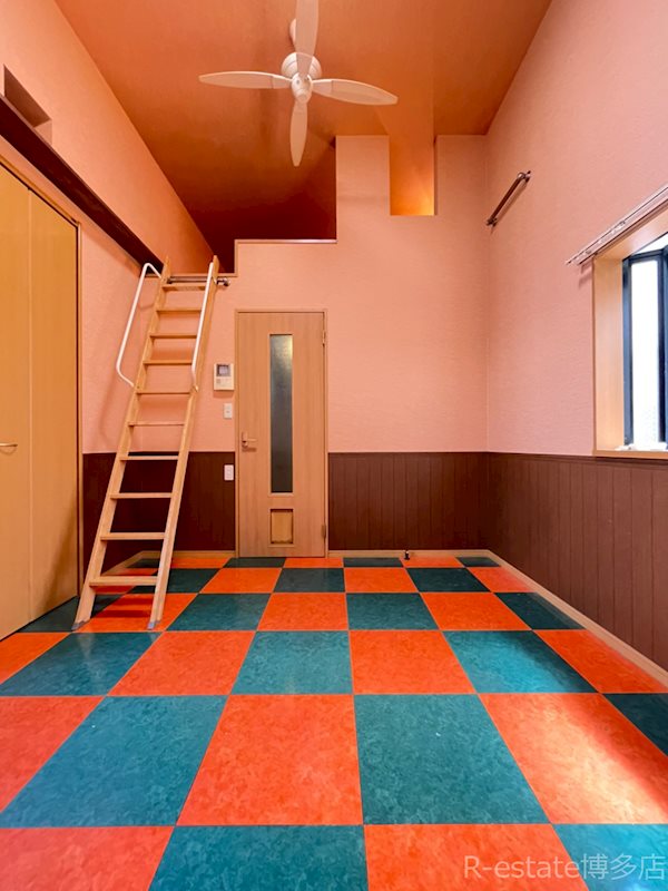 ピュア呉服町 リビング