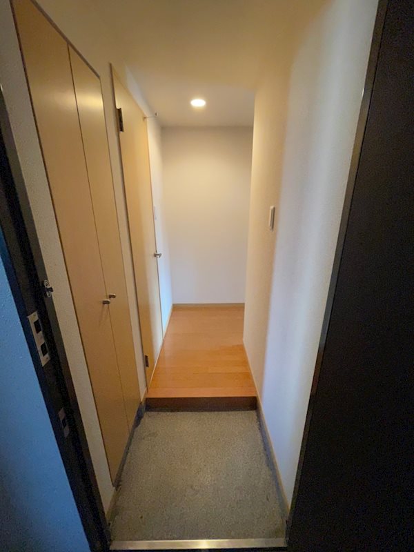 リバティ神屋 玄関