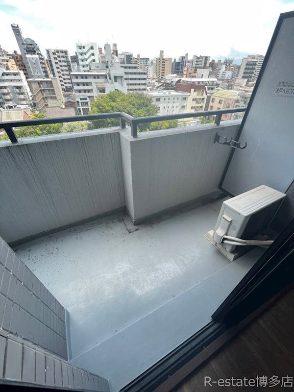 エステートモア博多 ベランダ