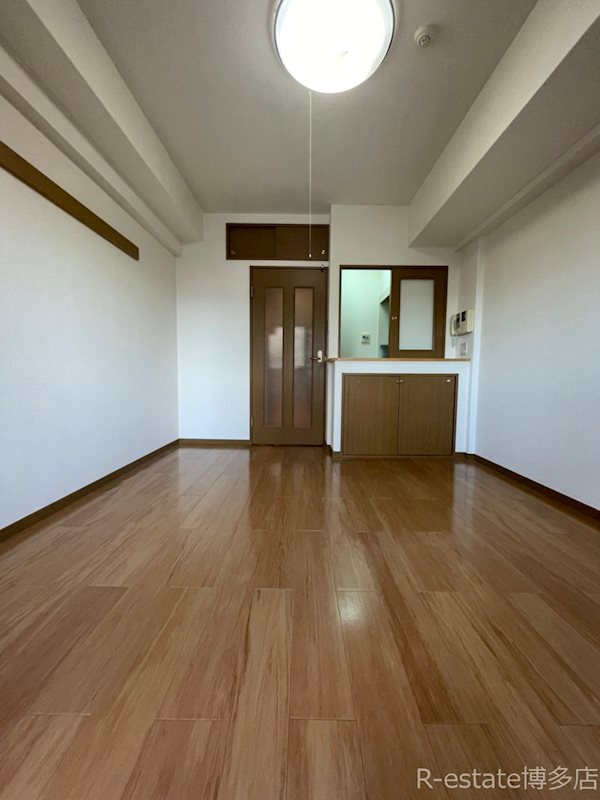 サムティ筥崎宮前 リビング