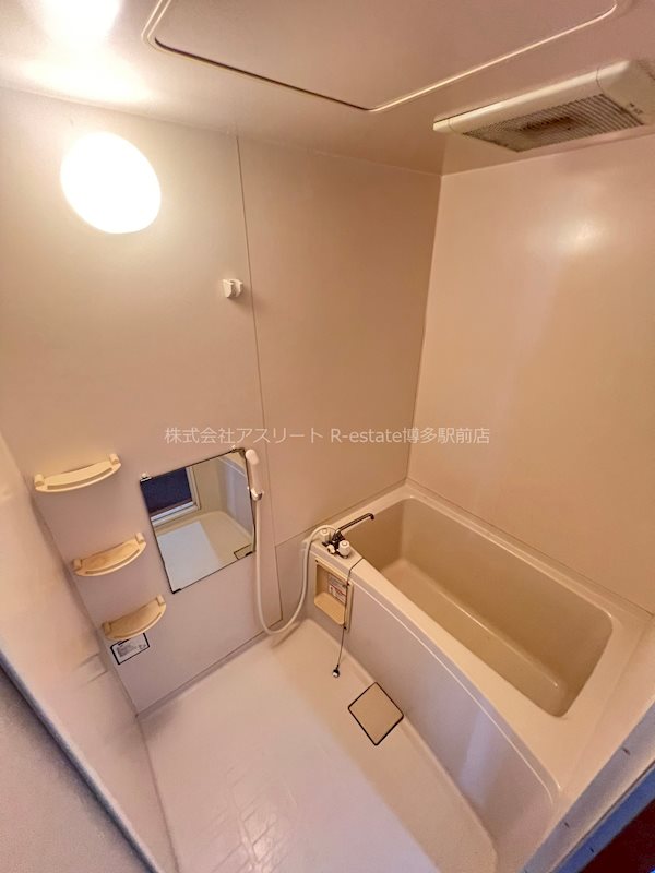 アコール県庁前 風呂画像