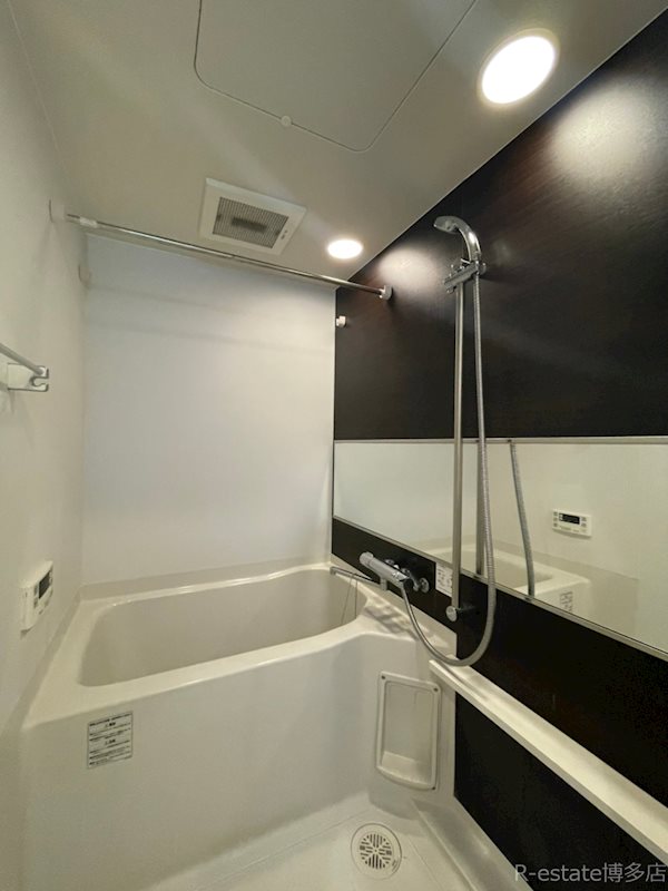 サヴォイルプルミエパリエ 風呂画像