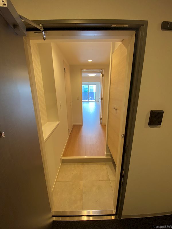 D-room gracious平尾 玄関