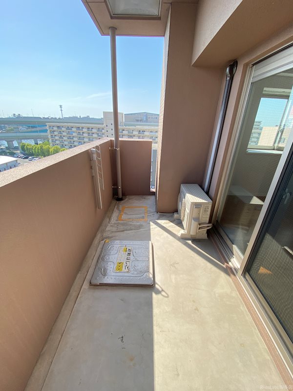 ニューガイアリルーム九大病院前 ベランダ