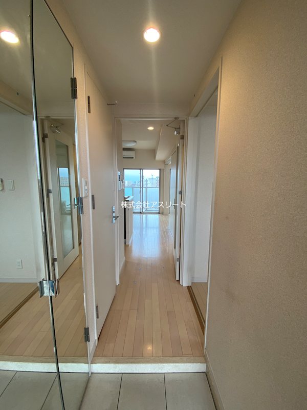 エステムプラザ福岡県庁前ネオシス 玄関