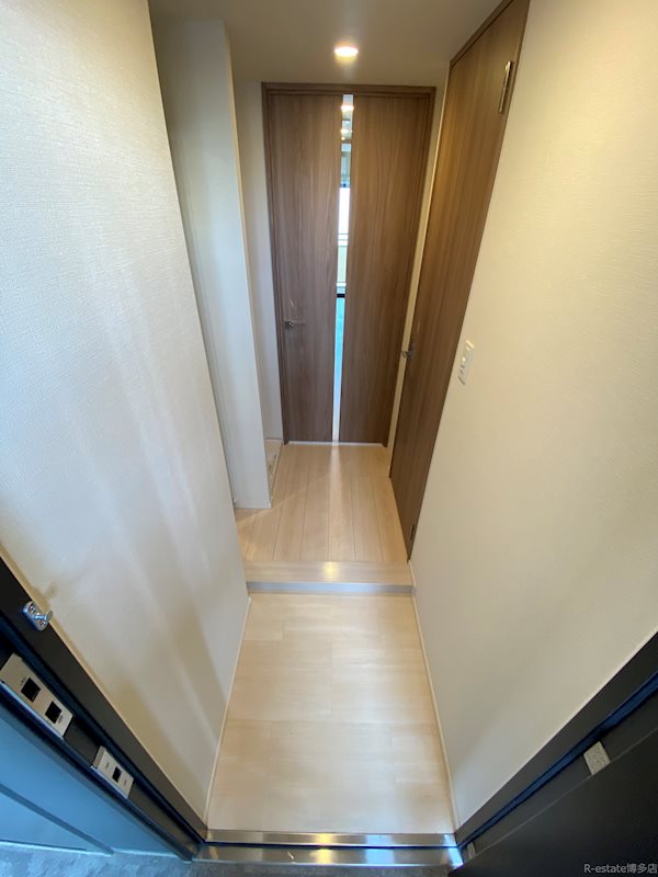 パークアクシス福岡県庁前 玄関