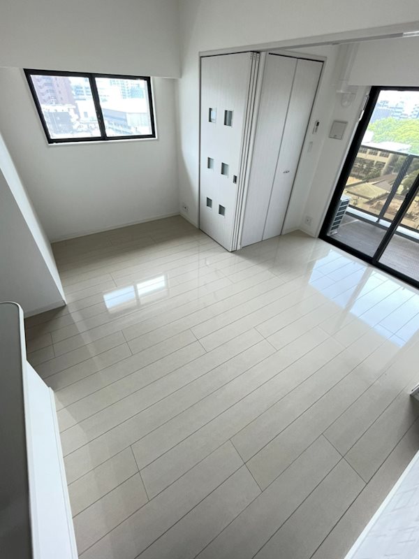 ヴィラージュ県庁前参番館 リビング