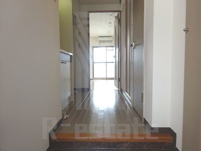 リファレンス県庁口 玄関