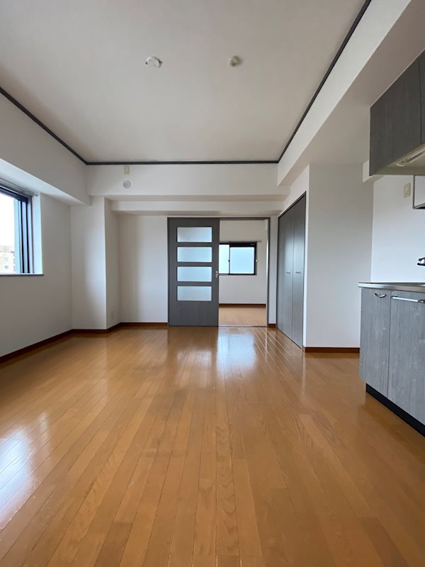 ロイヤル神屋71 リビング