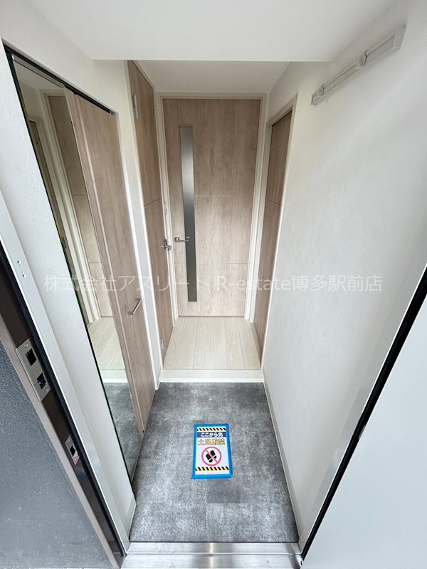 グランドアセント 玄関