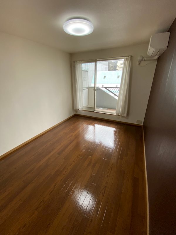 エステートモア祇園 リビング