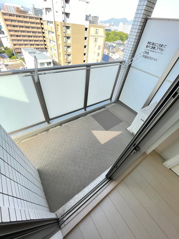 レジデンシャルヒルズ上呉服 ベランダ