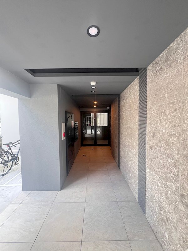 MODERN ASPIRATION THE HAKATA EKIMAE その他1