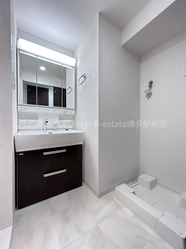 ドゥバーグ渡辺通 その他4