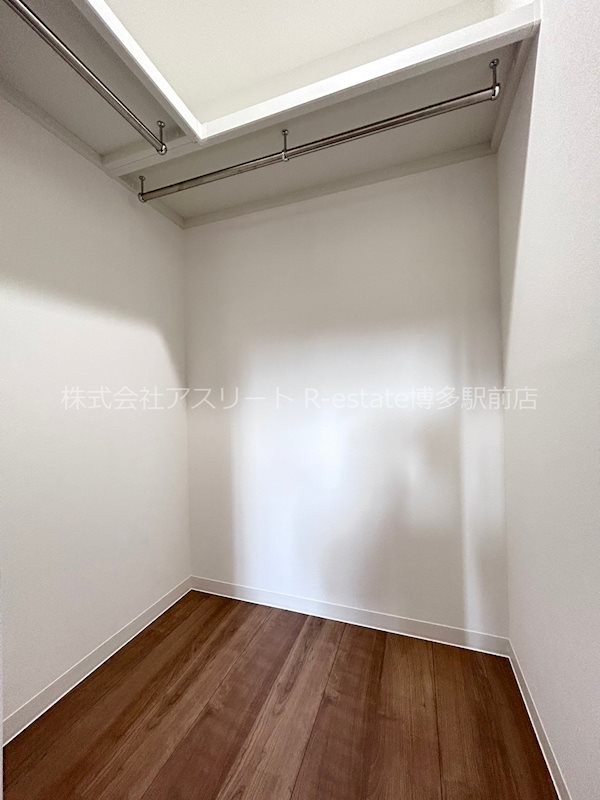 ドゥバーグ渡辺通 その他6