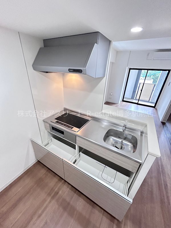 ドゥバーグ渡辺通 その他10