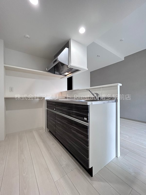 ドゥバーグ渡辺通 その他9