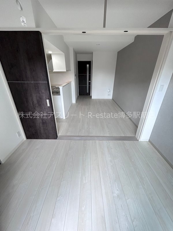 ドゥバーグ渡辺通 リビング