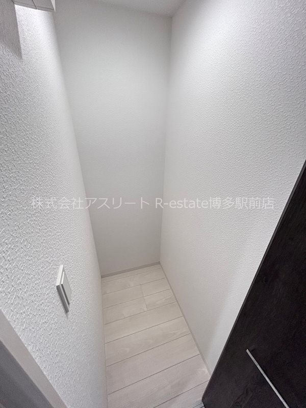 ドゥバーグ渡辺通 その他12