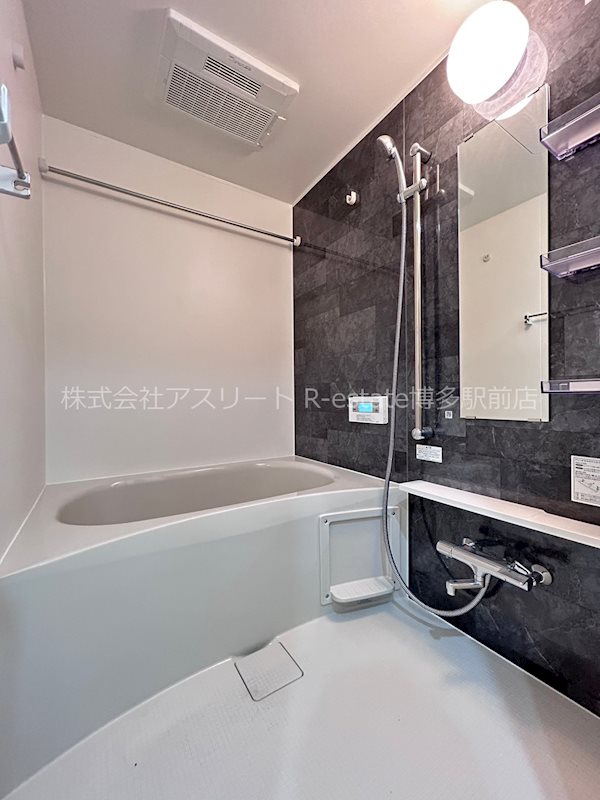 ドゥバーグ渡辺通 風呂画像