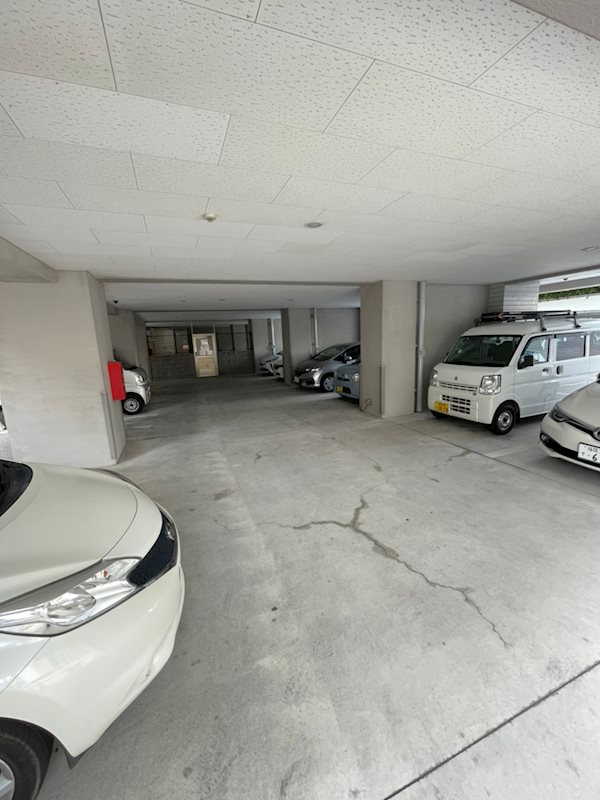 No.60VTOWER天神 駐車場