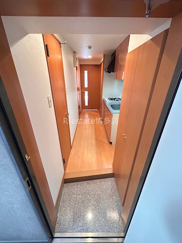 ピュアドームステーションサイト博多 玄関