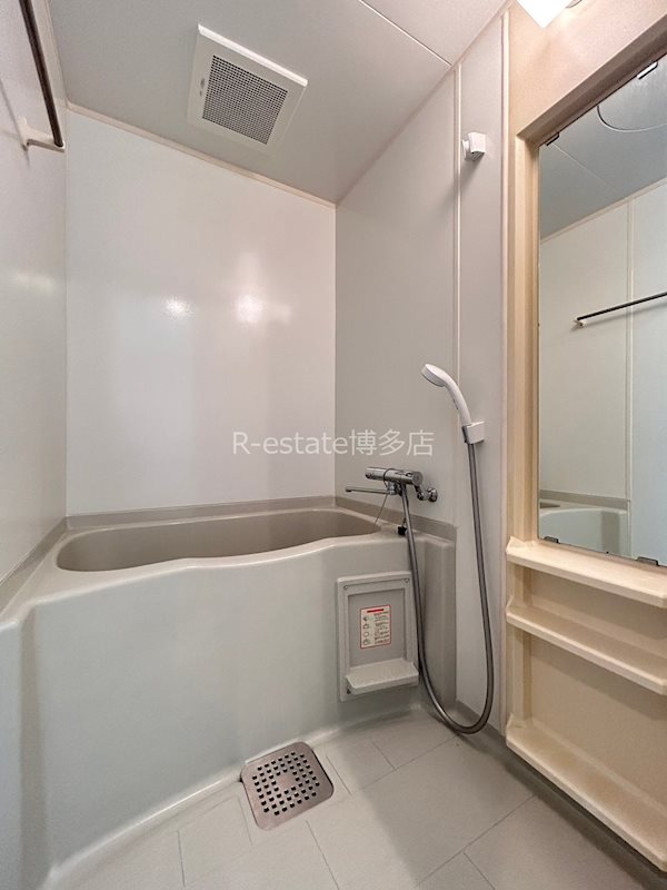 ピュアドームステーションサイト博多 風呂画像