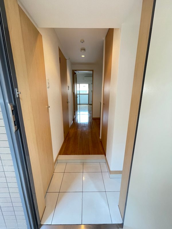 スカイコート博多駅前 玄関