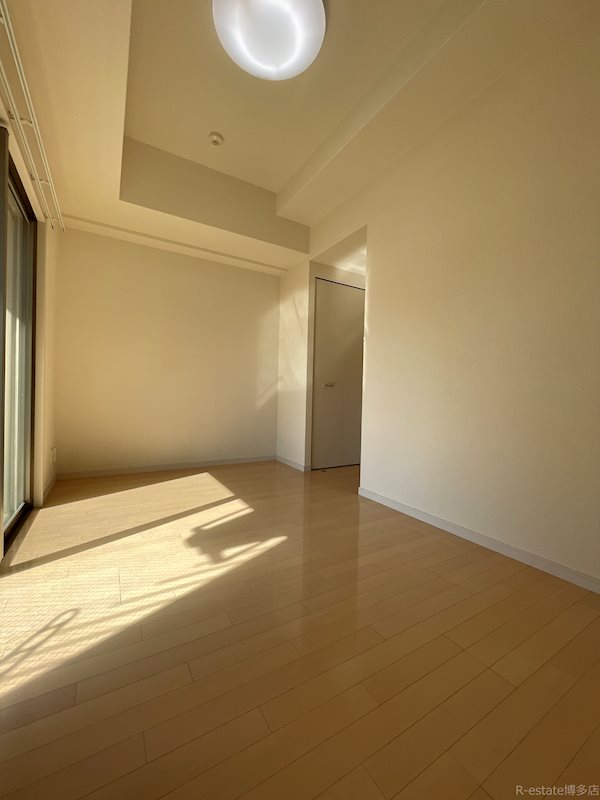 エステムプラザ福岡県庁前ネオシス リビング