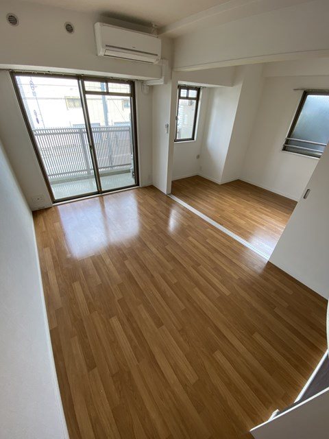 ドムール県庁前 その他21