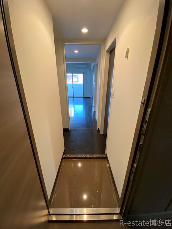 ラファセグランビア博多 玄関