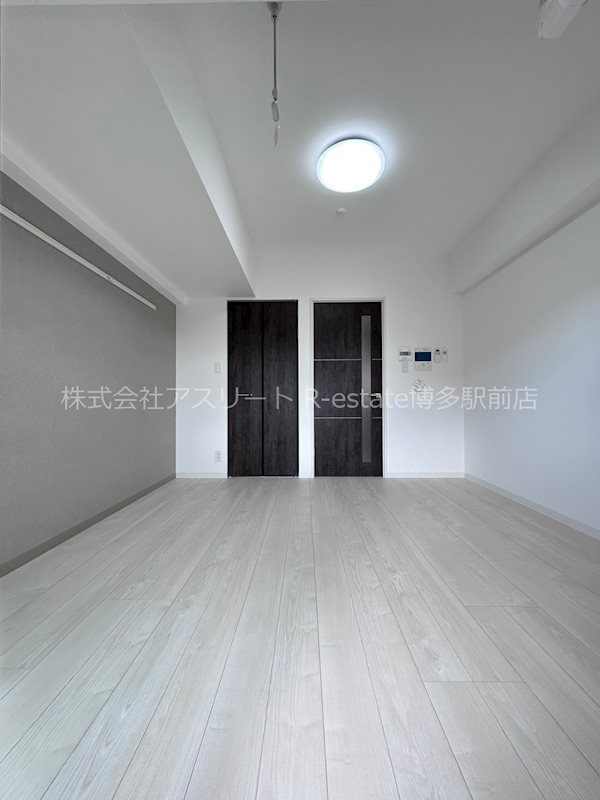 ドゥバーグ渡辺通 リビング