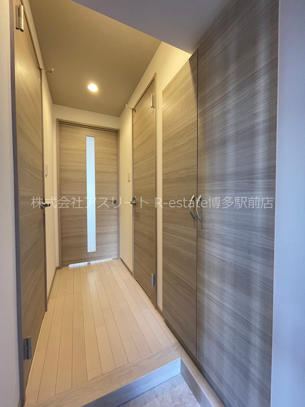 モダンパラッツォ博多Abroad 玄関