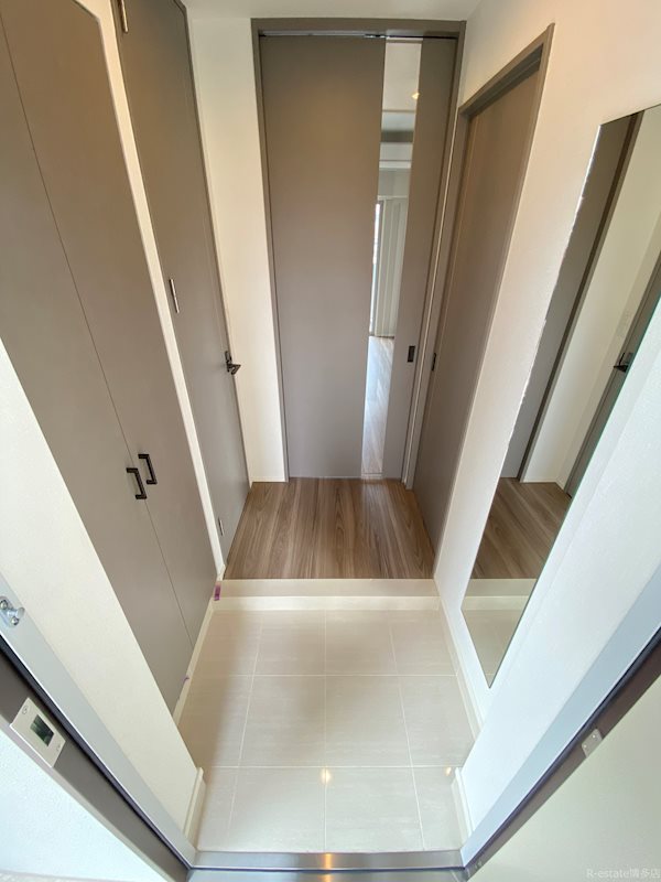 アルティザ博多ベイコート 玄関