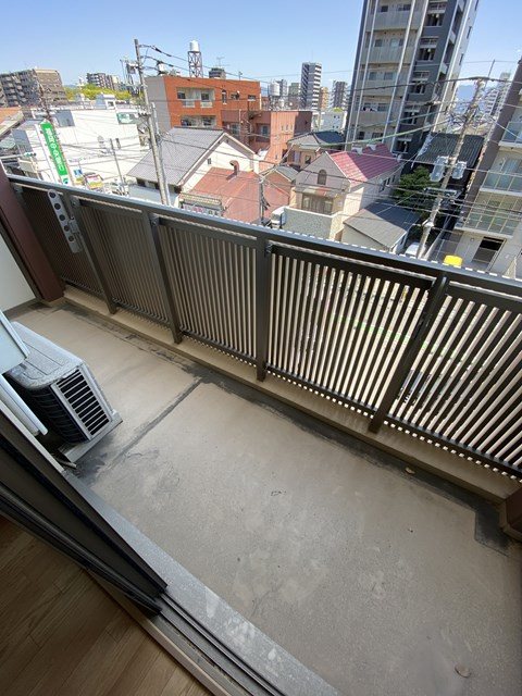 グランディ県庁前 ベランダ