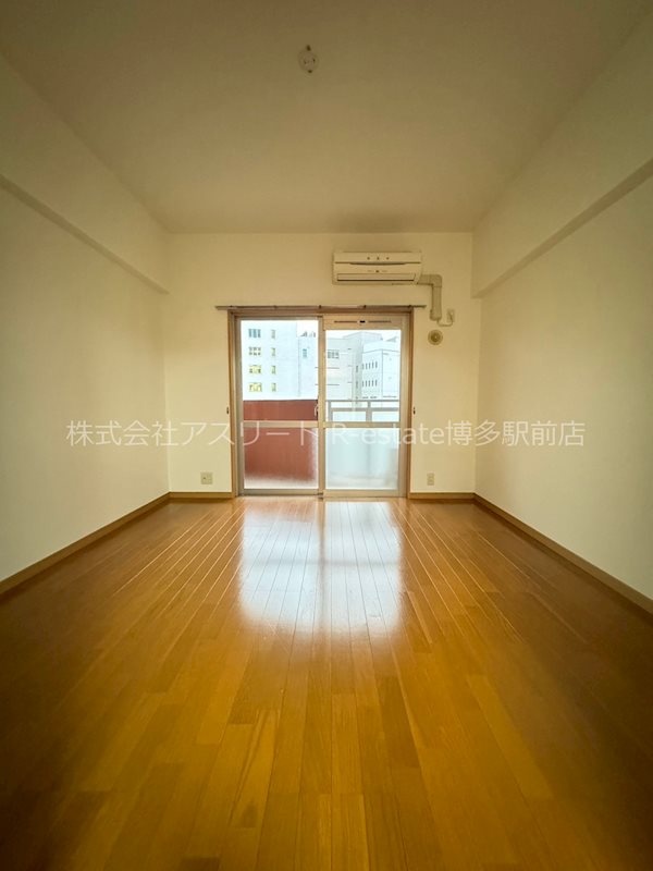 CAVANA天神 リビング