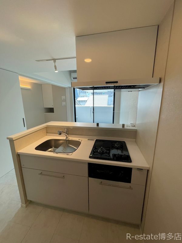 C　CHARMANT　HAKATA キッチン