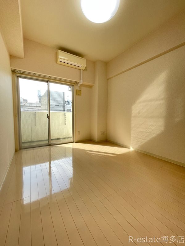 エステムプラザ天神EASTプレミアムタワー リビング