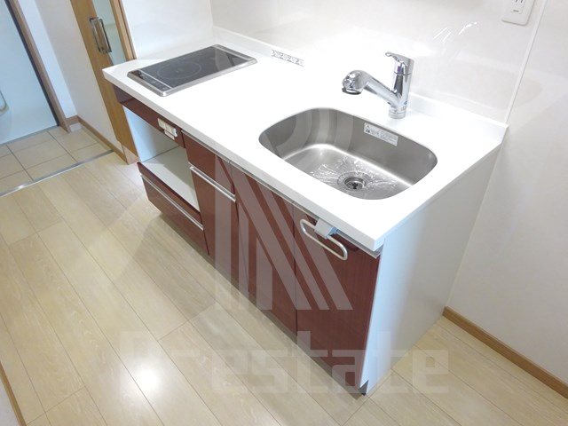 ロイヤルコンフォート渡辺通252 キッチン