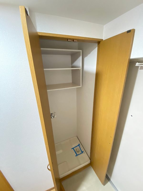 エンクレスト西公園２ 玄関