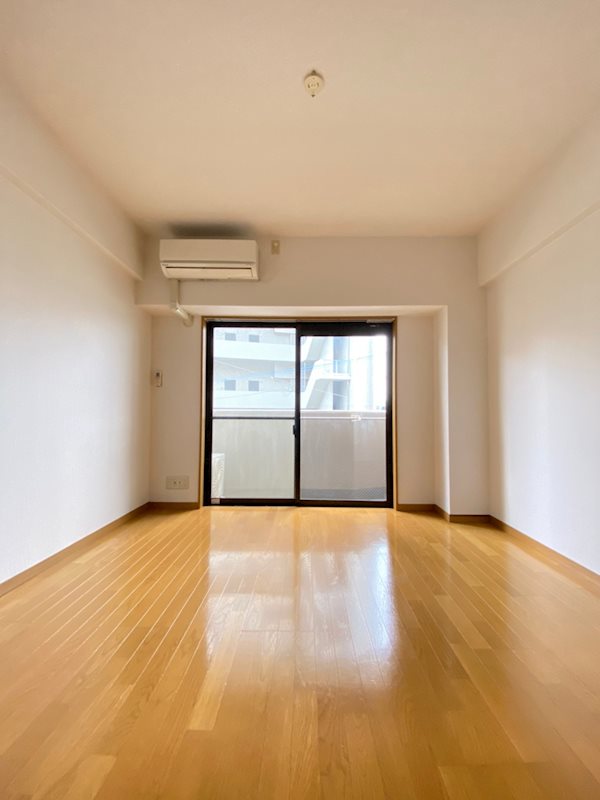 エンクレスト西公園２ リビング