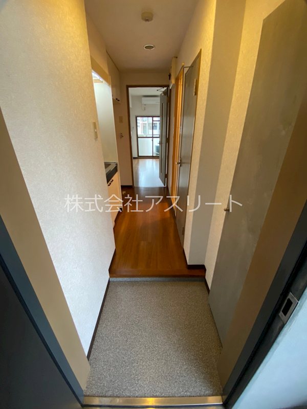 リファレンス県庁口 玄関