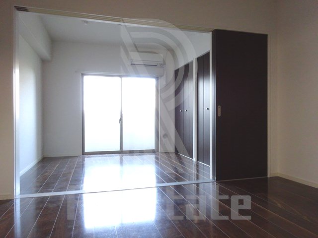 レジデンシャルヒルズ博多サウス ベッドルーム