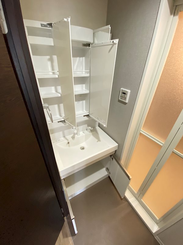 リブス千代 その他4