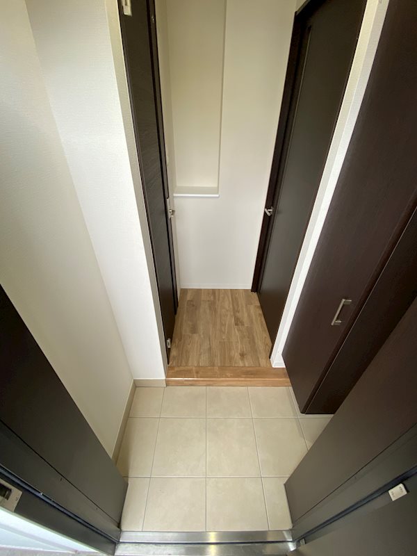 リブス千代 玄関