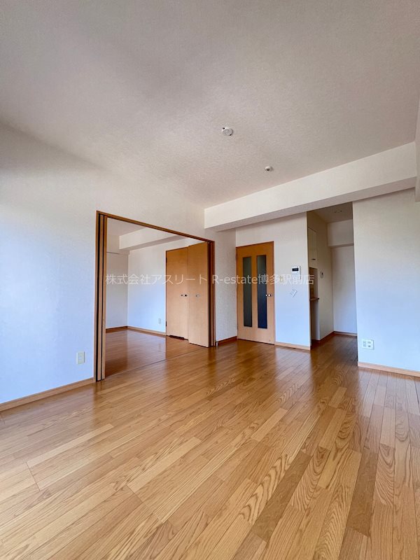 アコール県庁前 リビング