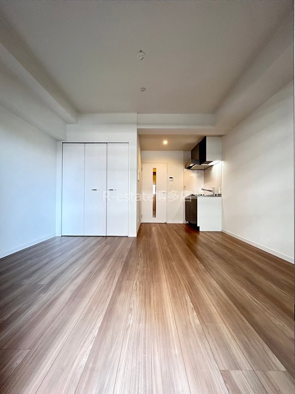 サヴォイソリディティ リビング