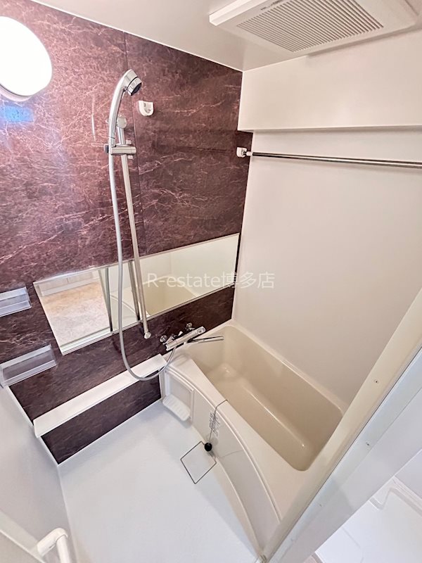 サヴォイソリディティ 風呂画像