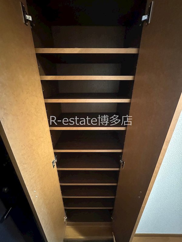 ソルレヴェンテ 玄関